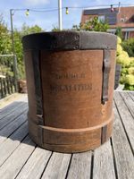 Antikes Holzgefass Double Decalitre Holz und Metall