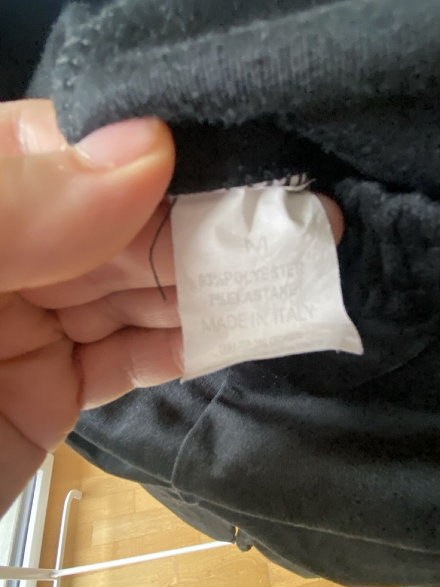 Pantalons: Schwarze Samthose mit Gummibund Gr. 34/36 – D'occasion à Muensingen par drleevsy 2