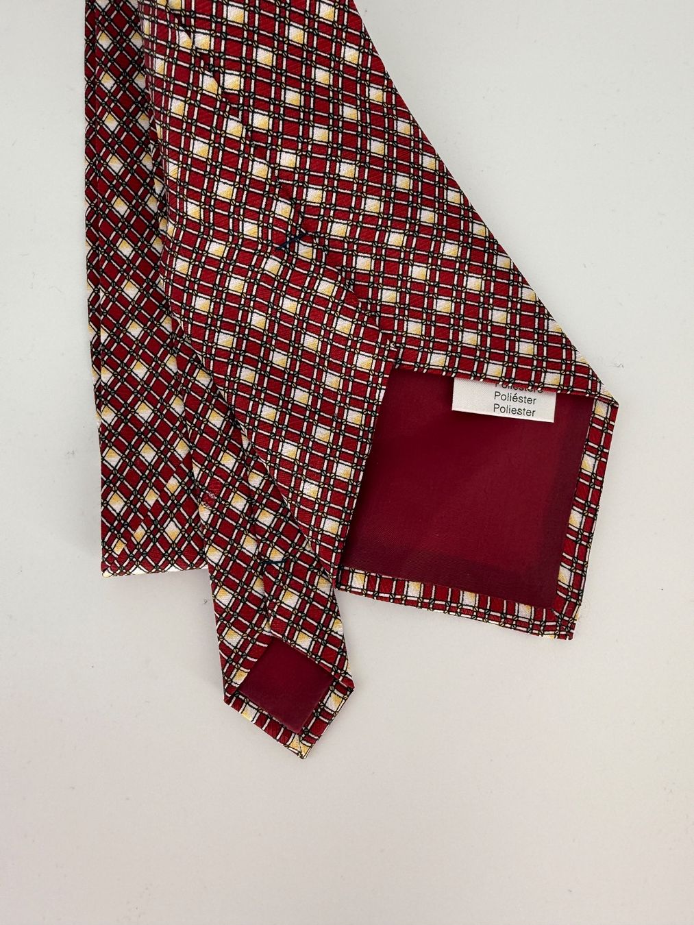 Cravates: Krawatte, Weinrot gemustert, Polyester – D'occasion à Auenstein par moin. 1