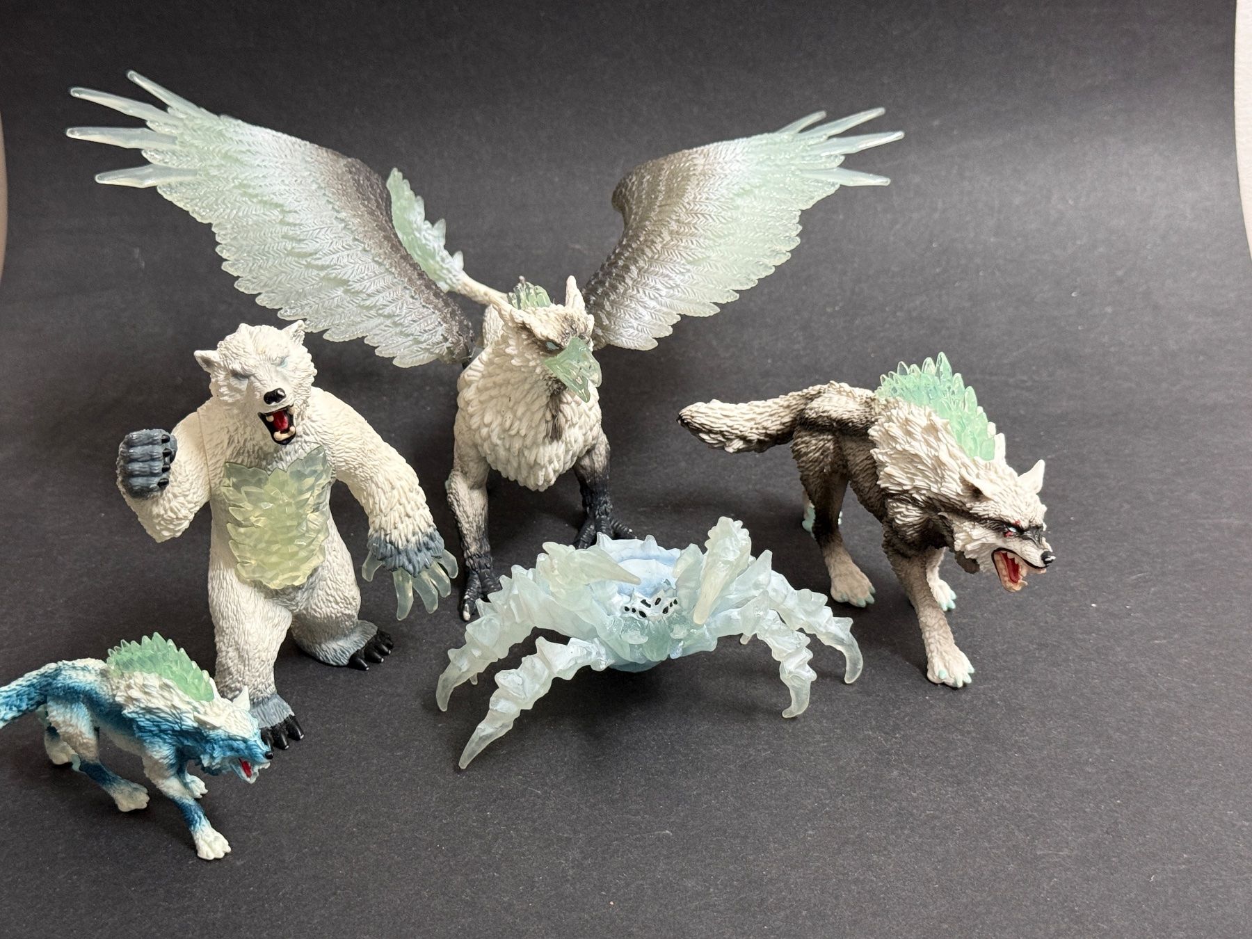 Schleich Statuette: Schleich Eldrador Eiswelt Blizzard Bär Eis Spinne Wolf Greif – Usato da Ennetbaden venduto da mapa05