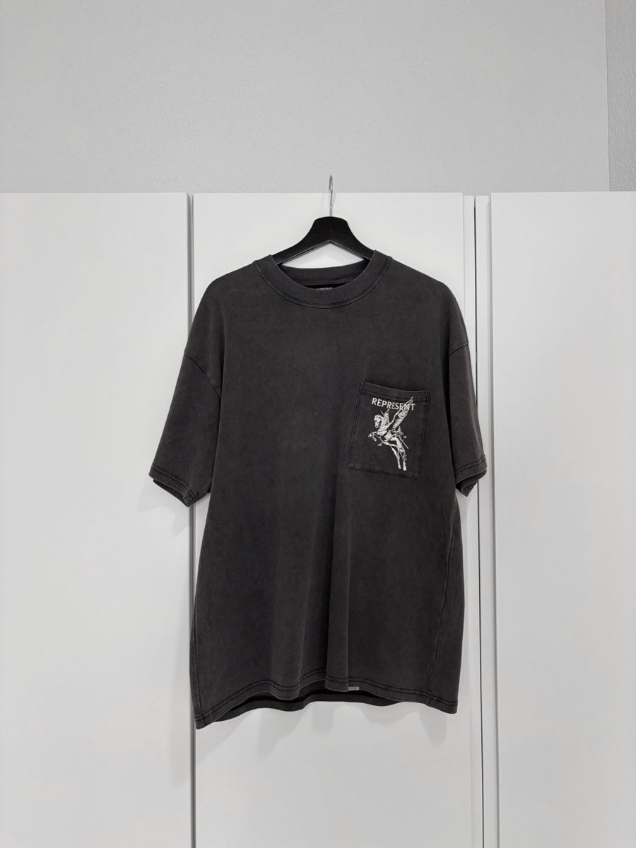 Represent T-shirt: Represent Shirt – Usato da Jona venduto da nic_s5k7 1