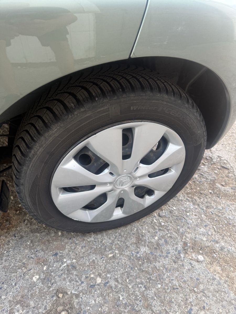 Citroën Automobili: Citroën C1 avec 95000 km – Usato da Fribourg venduto da inf_n9kg 6