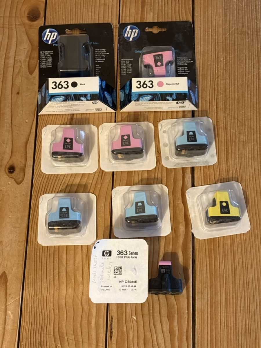 Hewlett Packard Cartucce per stampanti & toner: HP 363 Tintenpatrone schwarz u Farbe – Nuovo e nell'imballaggio originale da Sulzbach venduto da Kaeslin0