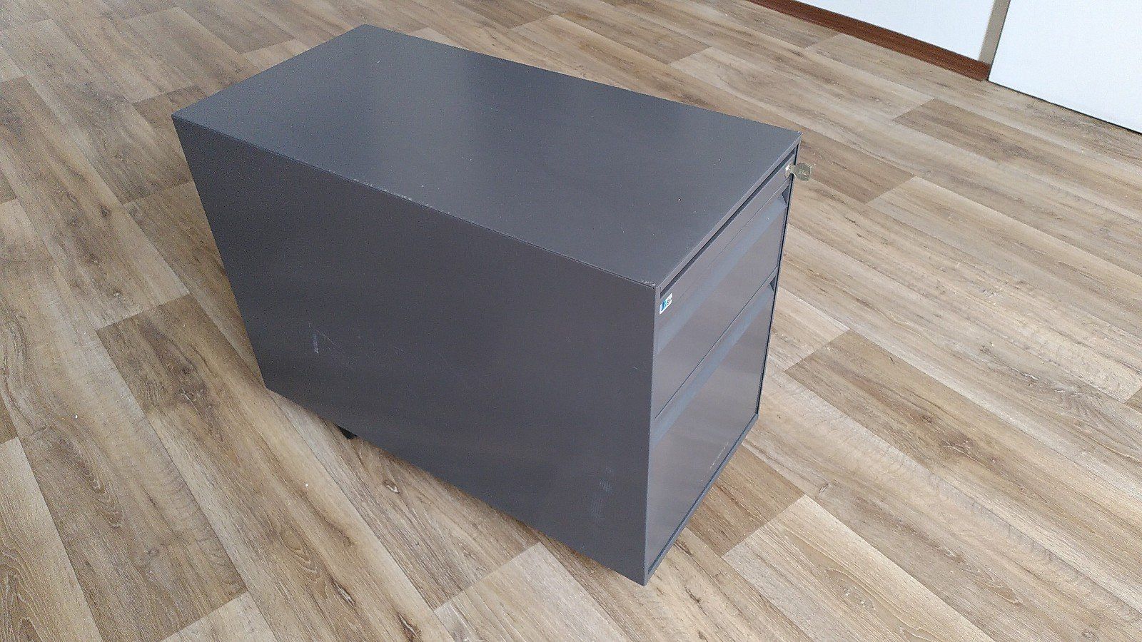Lista Korpus: Korpus zu Schreibtisch – Gebraucht aus Neftenbach von BeetleCup2000