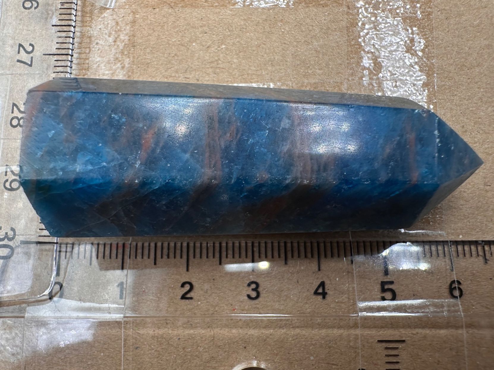 Minerali & Pietre curative: Blauer Apatit Obelisk, Turm, Spitze – Nuovo e nell'imballaggio originale da Männedorf venduto da Handschmeichler 2