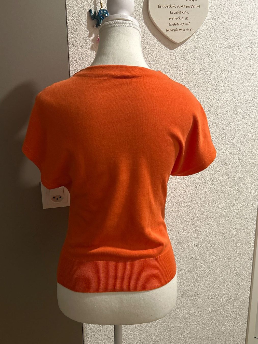 Pullover & Sweatshirts: Damen  Feinstrick-Pullover orange mit Kappenärmeln – Gebraucht aus Brunnen von Nala2929 5
