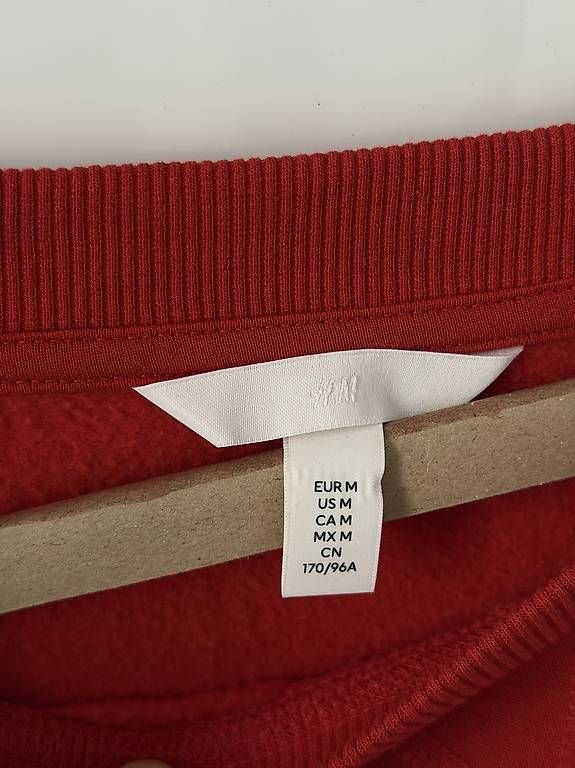Maglioni & Felpe: Pullover  – Usato da Frauenfeld venduto da Jessy_kardakova 1
