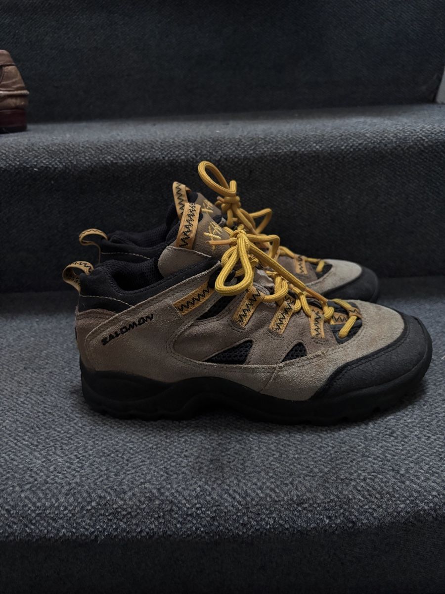 Salomon Scarpe da donna: Salomon X-hiking - collection shoe  – Usato da Zürich venduto da Hanna-Hadorn