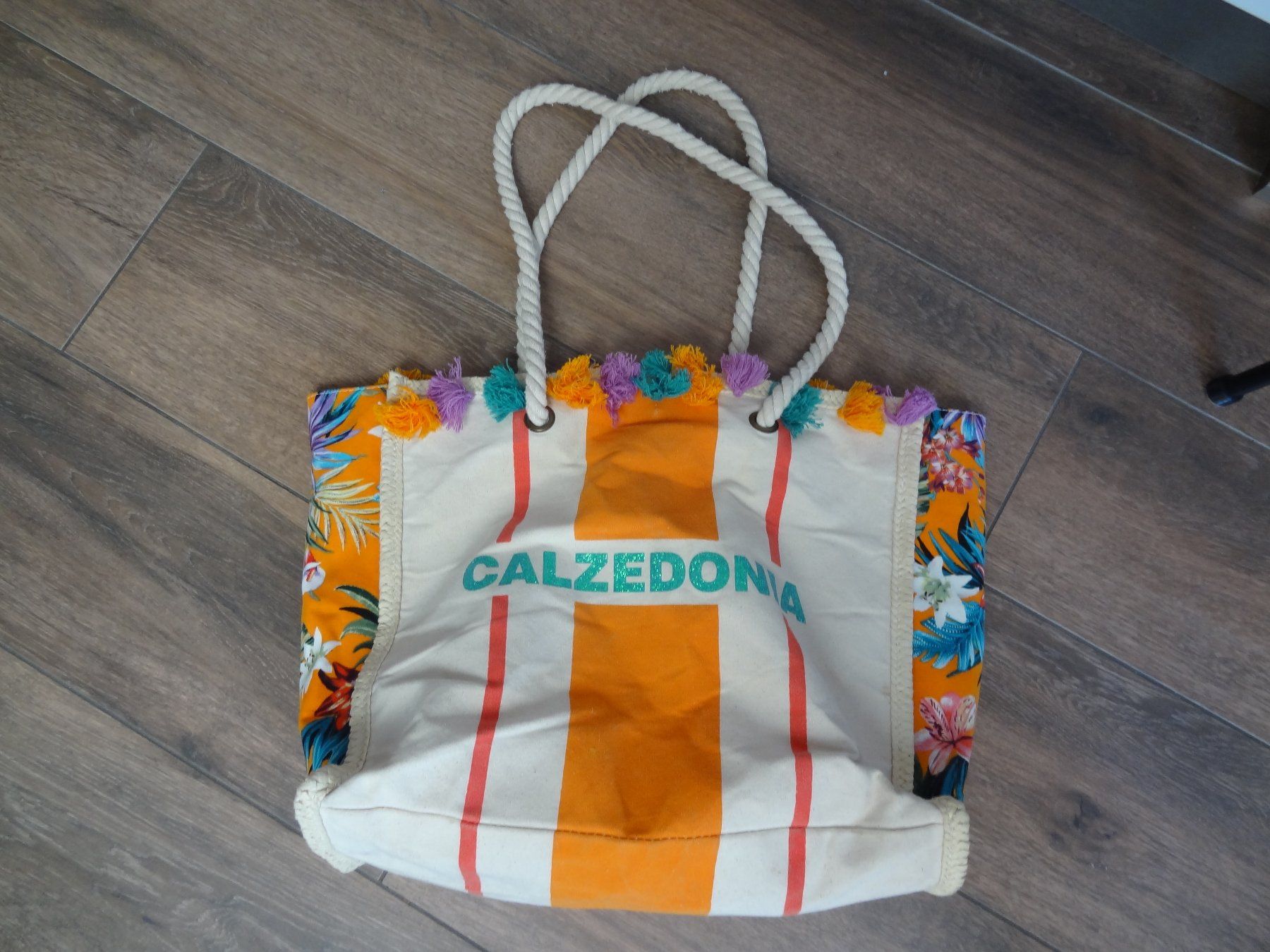 Calzedonia Borse da donna: Sac plage Calzedonia, rayé orange et blanc, fleurs – Usato da Satigny venduto da salvatore73