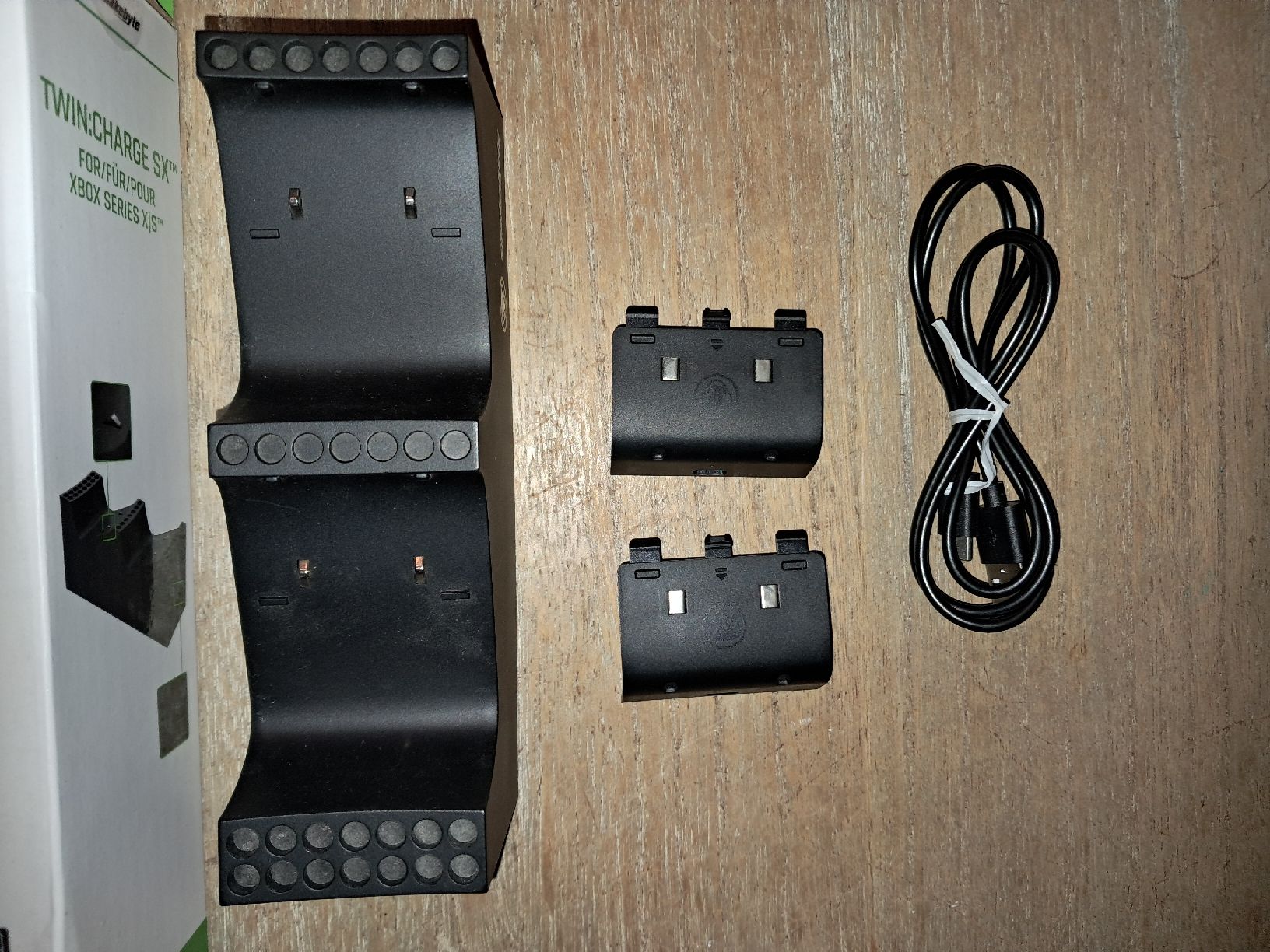 Microsoft Adapter & Kabel: XBox Series S / X - Snakebyte Twin Charger SX – Gebraucht aus Eschlikon TG von Rare_Ware 5