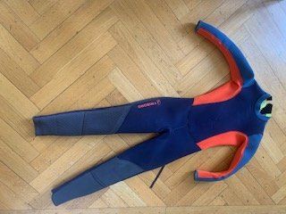 Decathlon Completi: combinaison néoprène 14 ans – Usato da Pully venduto da mbe_fk78