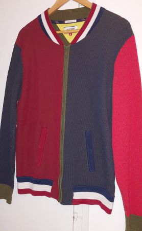 TOMMY HILFIGER jaquette M style VINTAGE  bon état général