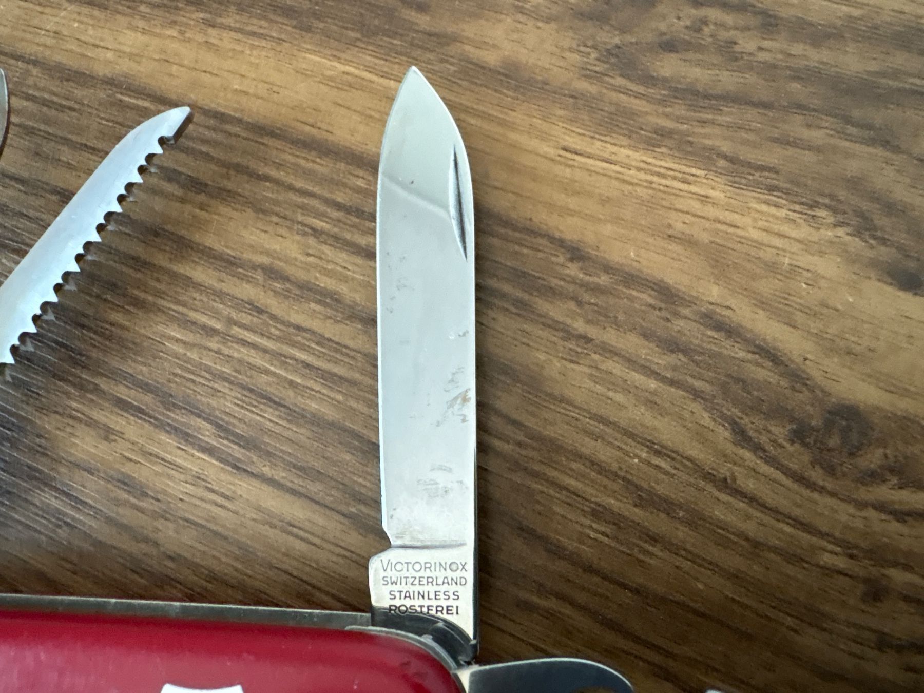 Victorinox Coltelli tascabile: VICTORINOX - Huntsman - Sackmesser – Usato da Andwil SG venduto da Rainboli 3