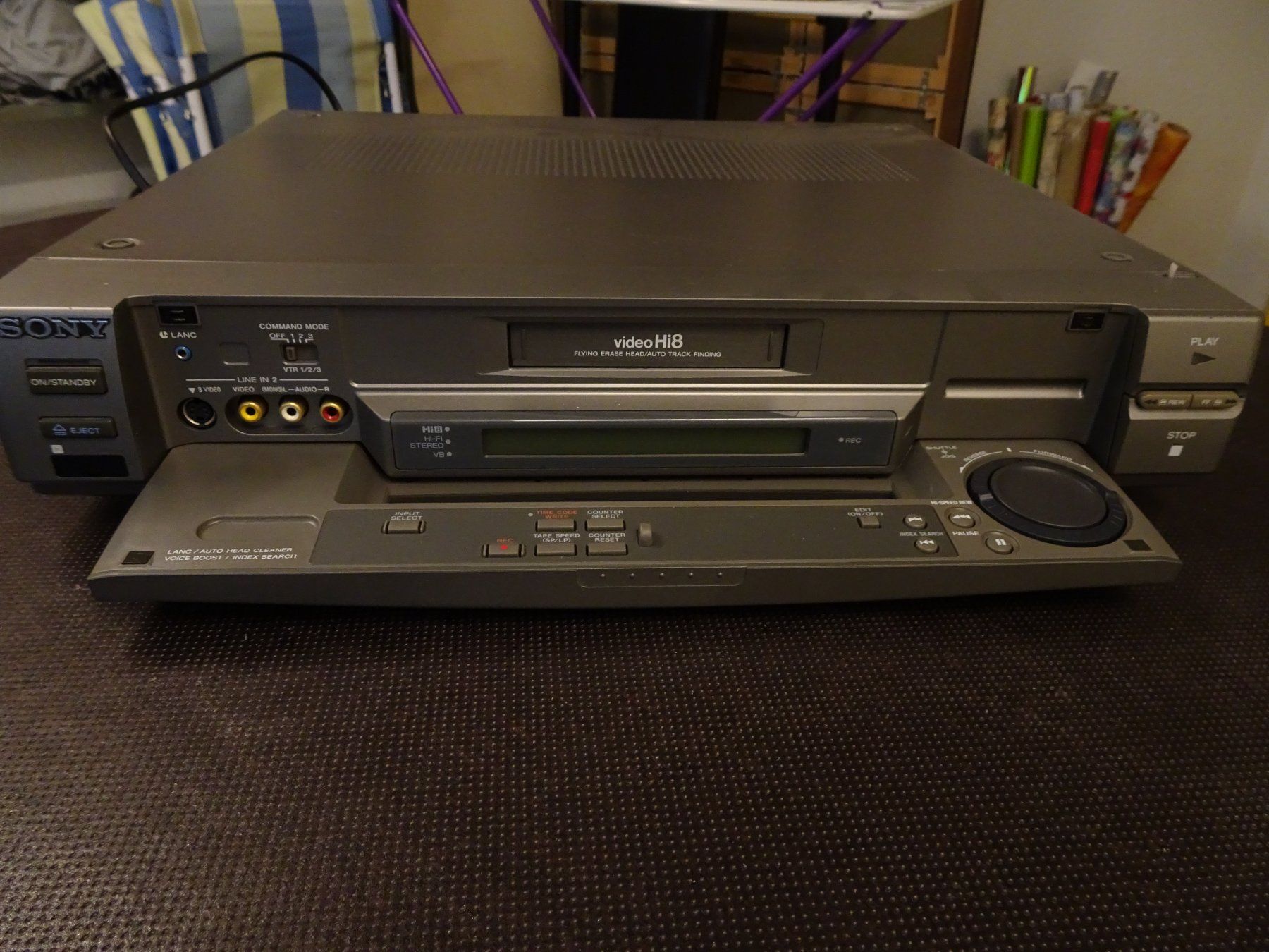 Sony Multimediaplayer & Streamer: Video Cassette Recorder Sony EV-C2000E – Gebraucht aus Oberwangen b. Bern von est_d8gf 1