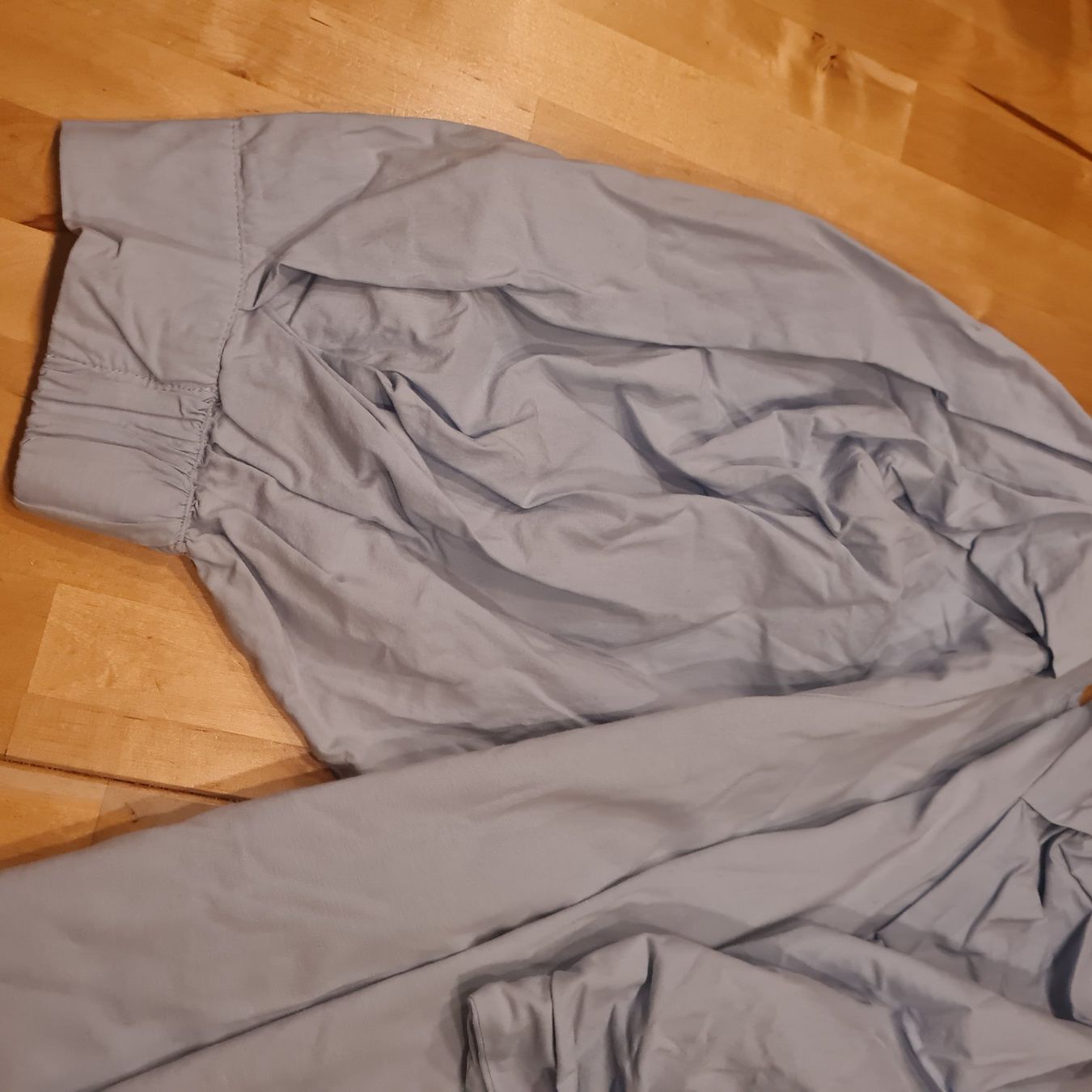 T-shirt: Damenshirt mit Puffärmeln/ XL – Usato da Thierachern venduto da Staecketoeri 1