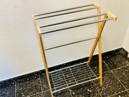 WÄSCHESTÄNDER 86 H x 60 L x 29 T unten x 38 T oben cm
