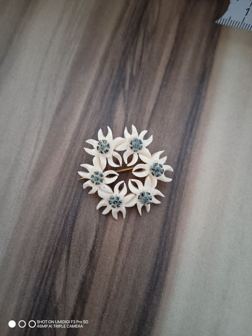 Spille & Fermagli: Anstecker Edelweiss Anstecknadel – Nuovo e nell'imballaggio originale da Aarwangen venduto da to-hirschi 3