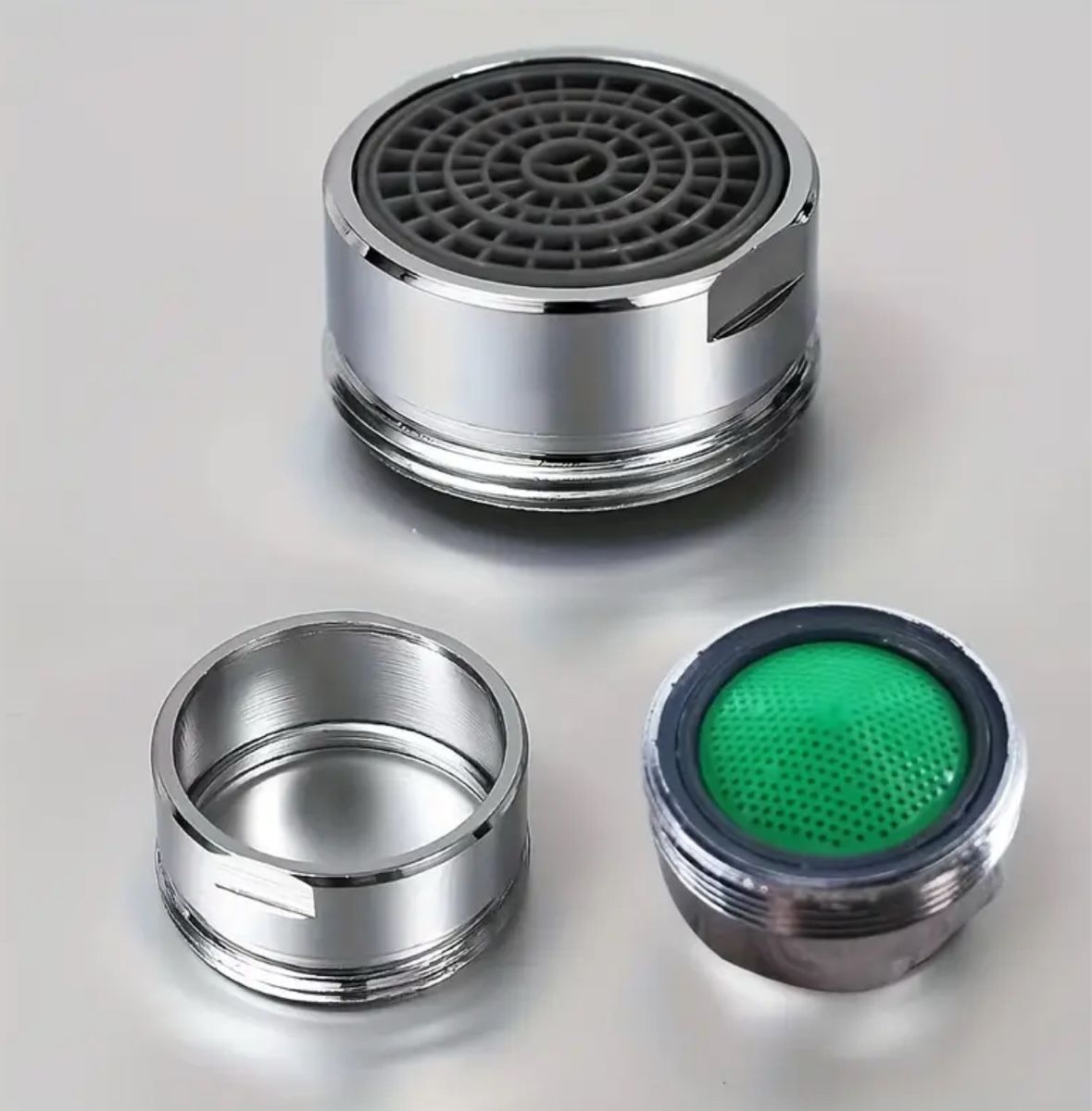 Rubinetteria: 4x Wasserhahn-Perlator M24 Luftsprudler Einsatz – Nuovo e nell'imballaggio originale da Suhr venduto da SchnapperCH 2