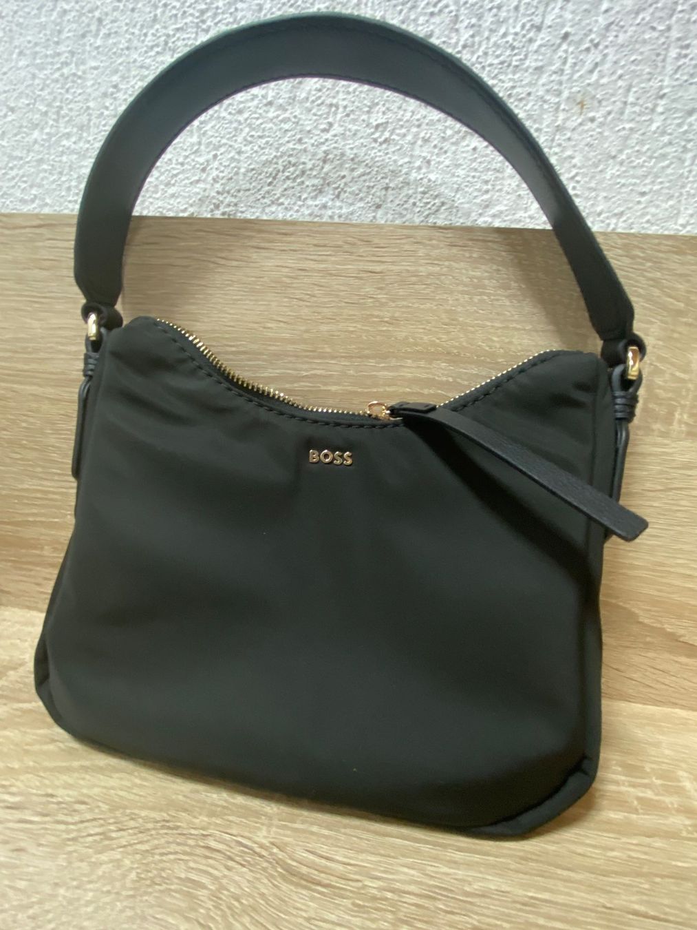 Hugo Boss Taschen für Damen: Handtasche BOSS – Gebraucht aus Bösingen von Trigusik 1