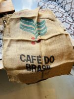 Diverse Kaffeebohnen Säcke und Jute säck