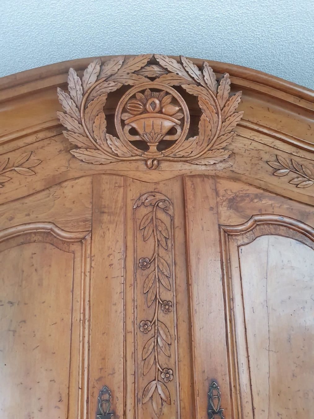 Schränke: ANTIKE LOUIS XV SCHRANK – Gebraucht aus Dietikon von brocki-eyra 2