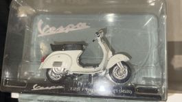Vespa 125 Primavera 1968 1/18