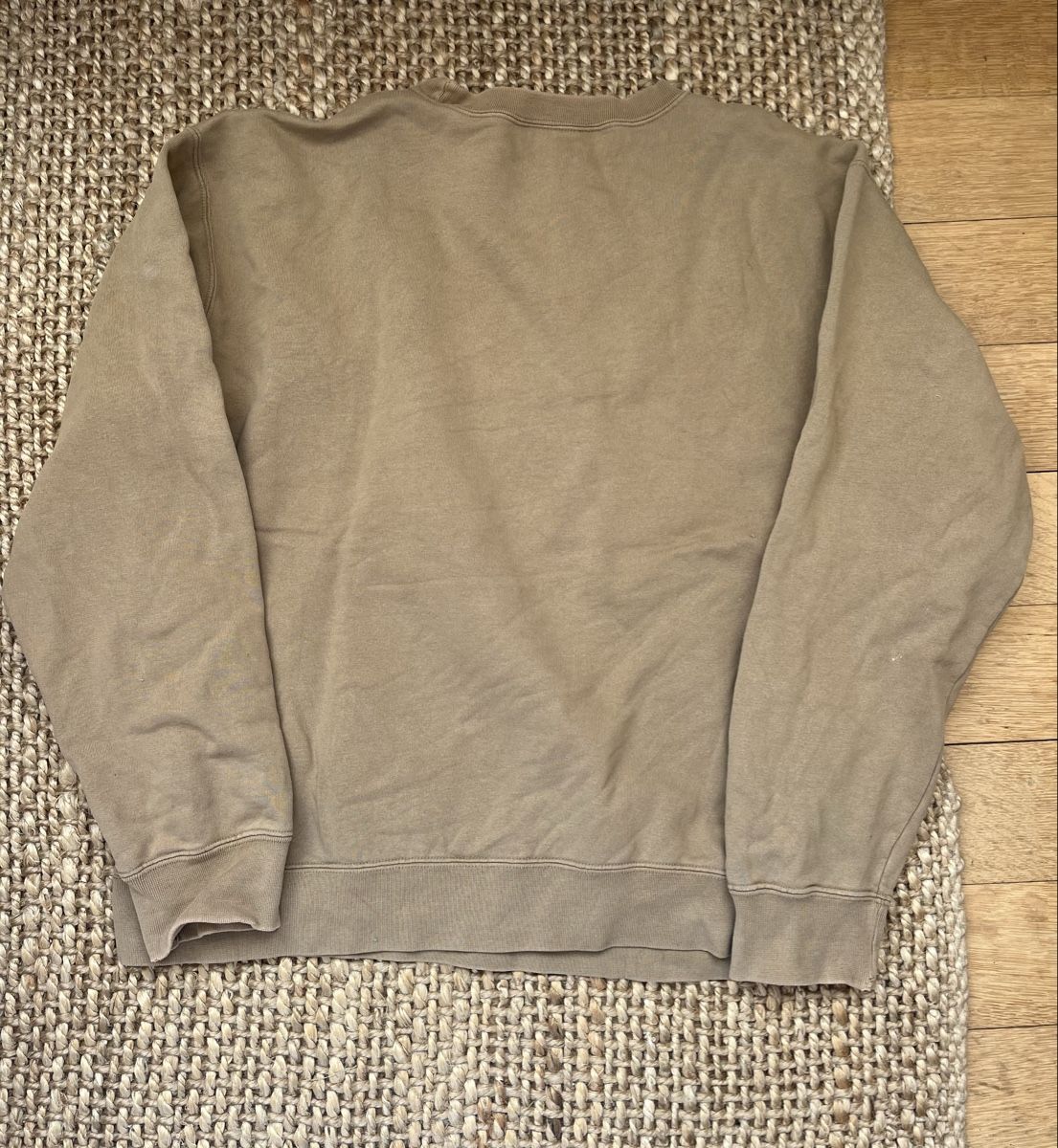 Carhartt Pullover & Sweatshirts: Carhartt Pullover braun beige (ca. M) – Gebraucht aus Amriswil von bra_m9x6 1