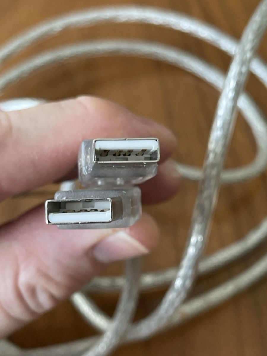 Cavi: USB Kabel & Kabelverlängerung – Usato da Unterkulm venduto da AnoliOccasion 1