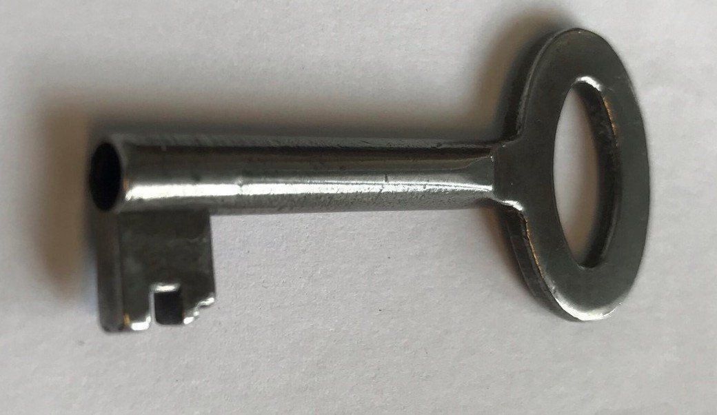 Chiavi: Schlüssel zu PTT Briefkasten – Usato da Fräschels venduto da Ucooker0 1