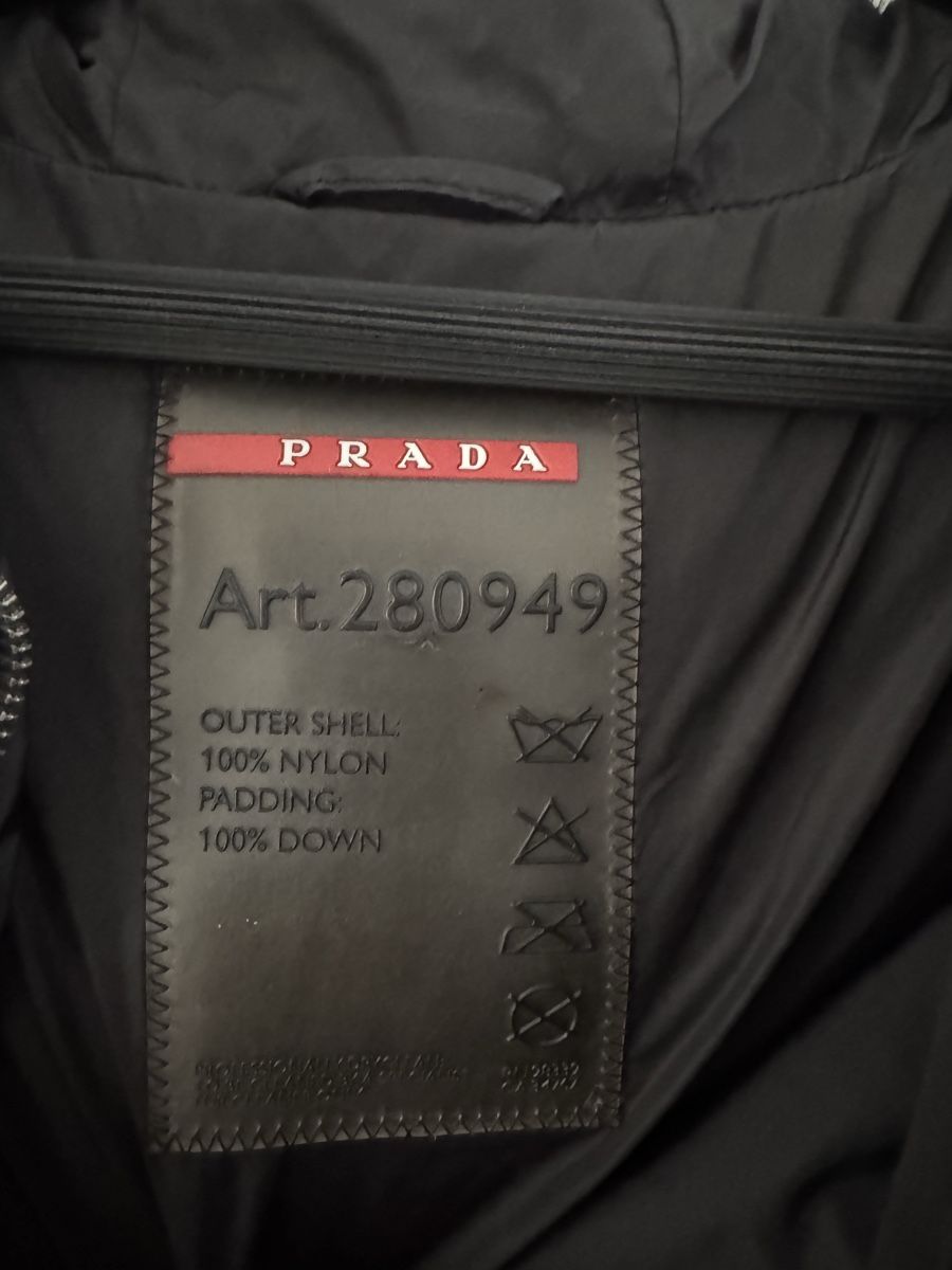 Prada Giacche: Prada Daunenjacke – Usato da Schenkon venduto da cat_7fvq 1