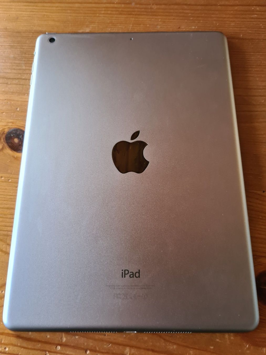 Apple Tablet PC: Apple iPad Air 32 GB Model A1474 – Usato da Escholzmatt venduto da FuyuIgloo 2