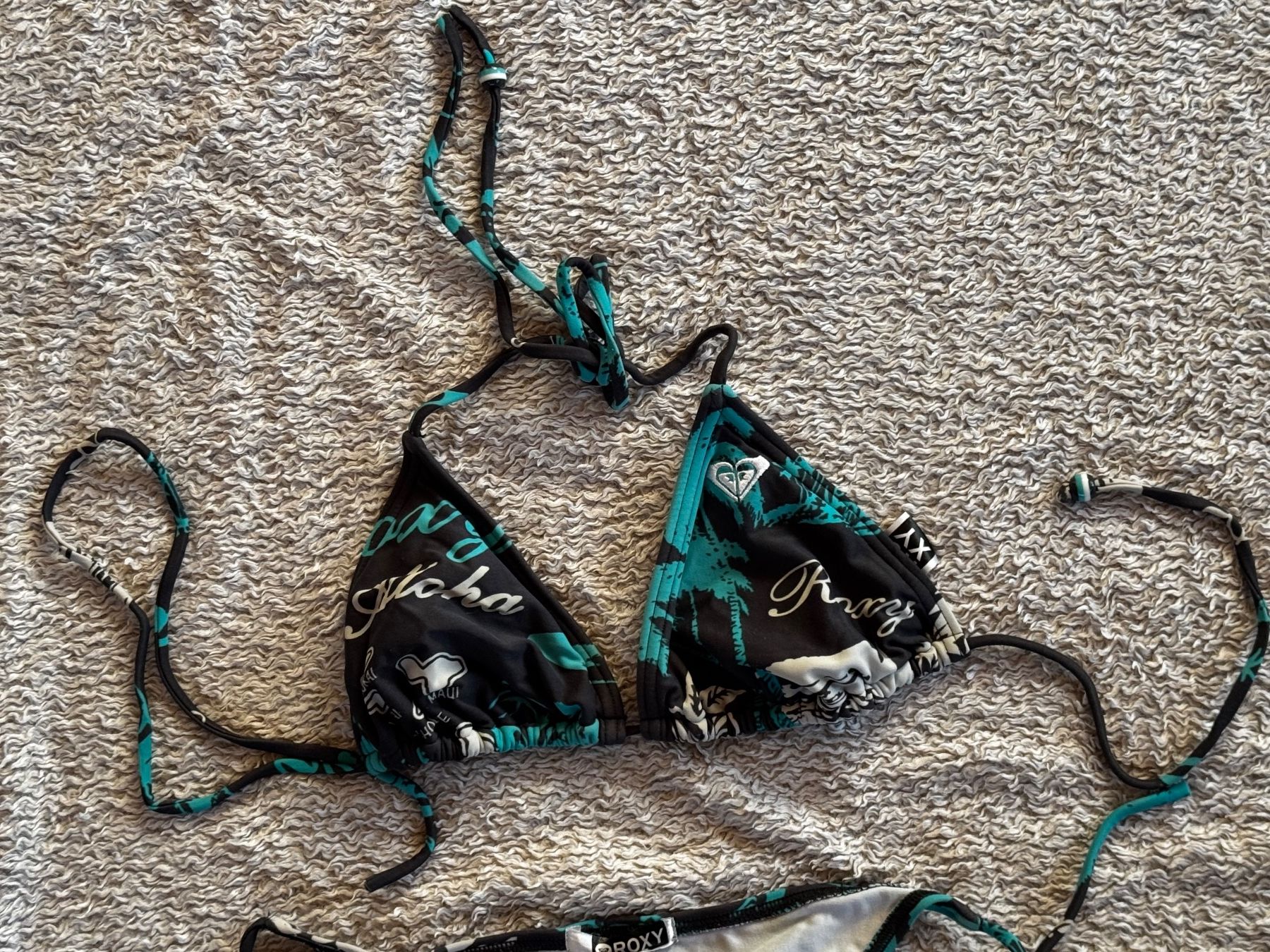Roxy Maillots de bain & Bikinis: Bikini Roxy gr. L – D'occasion à Ovronnaz par Etagne68 1