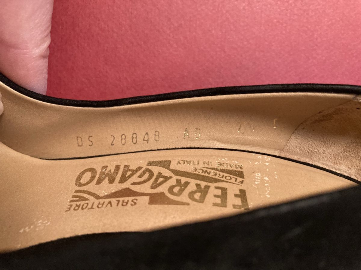 Salvatore Ferragamo Scarpe da donna: Ferragamo Wedges Black Suede Size 7.5C – Usato da Zürich venduto da Maki333 2
