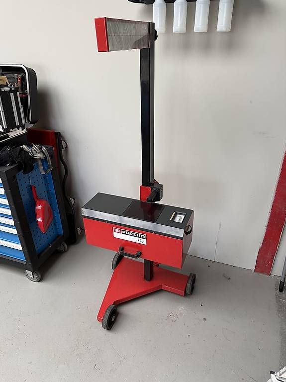 Facom Mesurer: Facom Lichteinstellgerät Auto – D'occasion à Langenthal par smokybacon