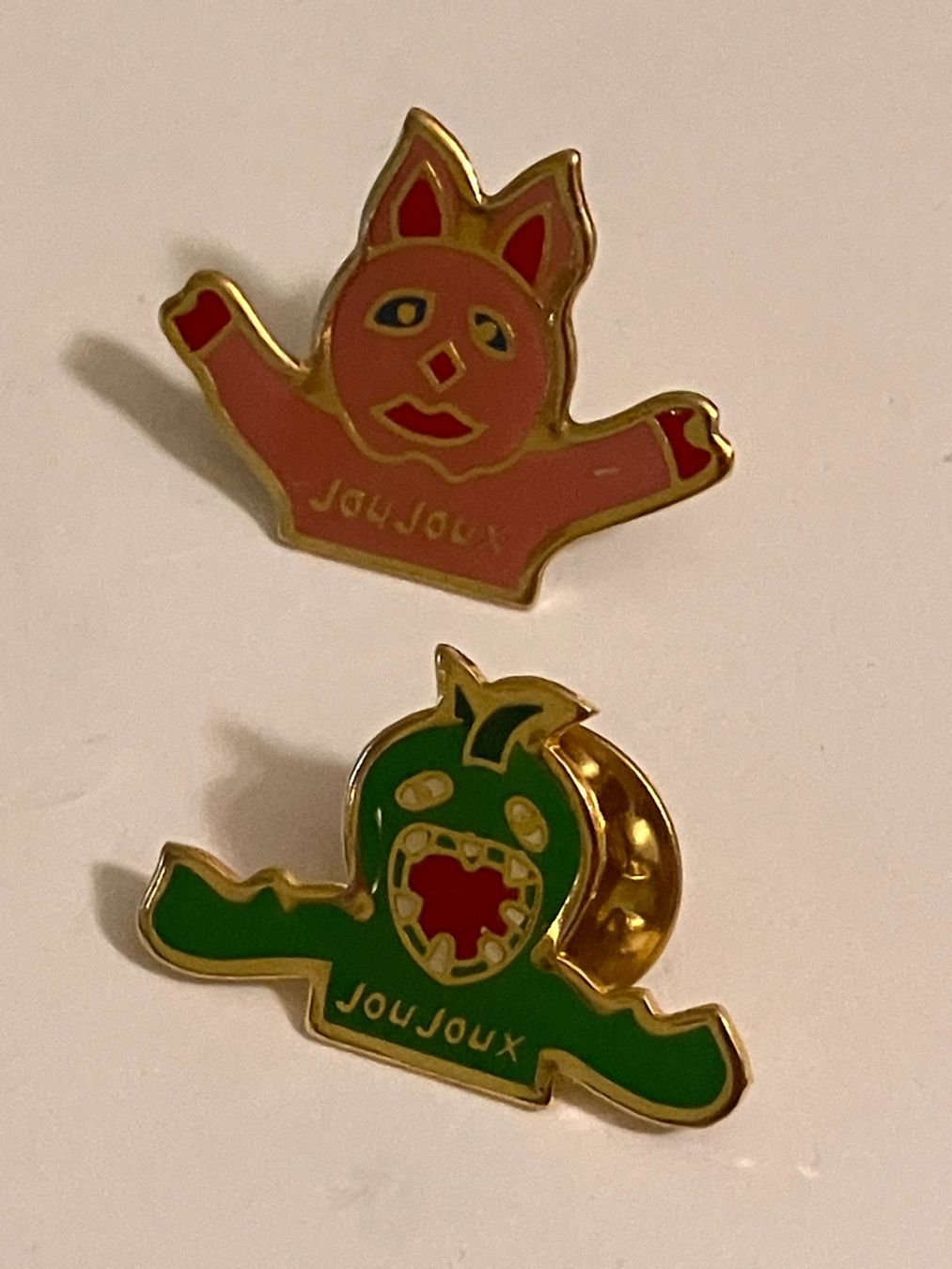 Placchette & Badge: 2 Pin JouJoux – Usato da Basel venduto da djwwpp