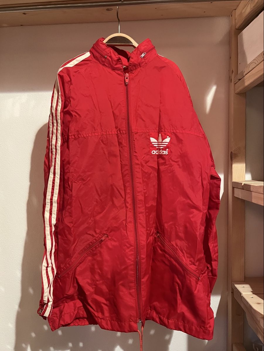 Adidas Giacche: Vintage Adidas Regenjacke – Usato da Samedan venduto da K7kgh