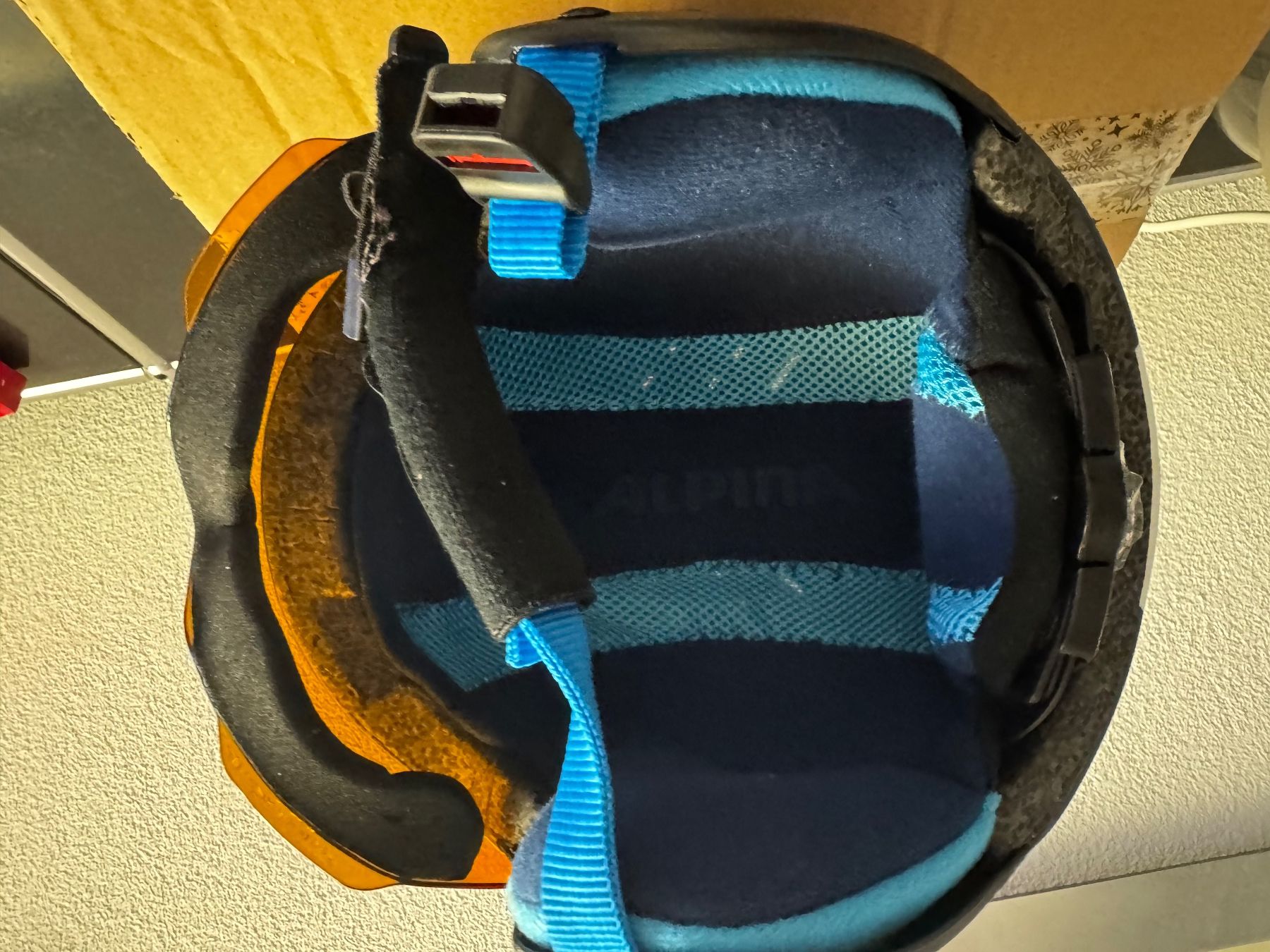 Alpina Caschi: Skihelm Alpina Grösse 54-58 – Usato da Engelburg venduto da Sonne0550 2