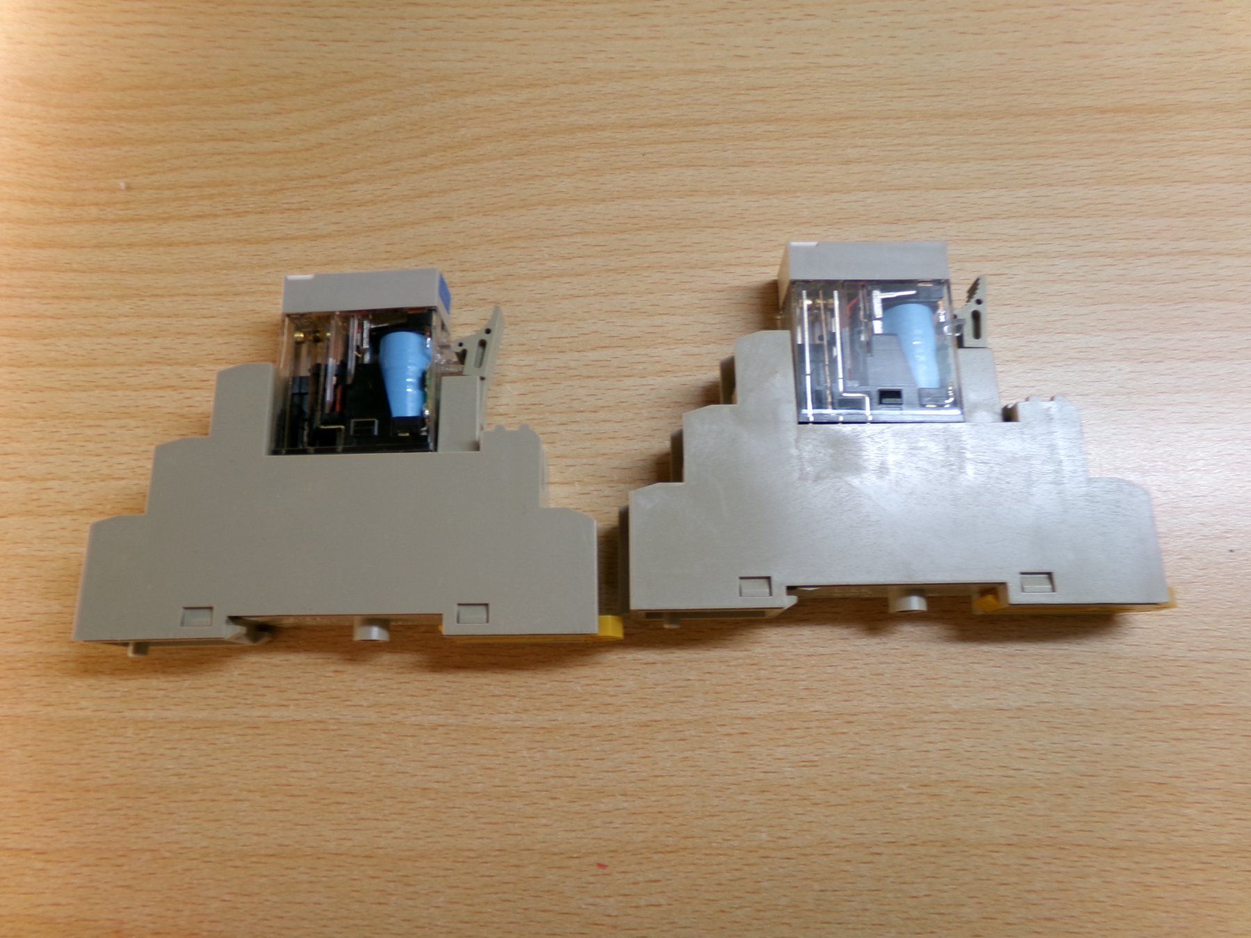Omron Elektronikbauteile: 2 Relais 24VDC 2 Umschalt Omron – Gebraucht aus Hombrechtikon von Maloev17 2