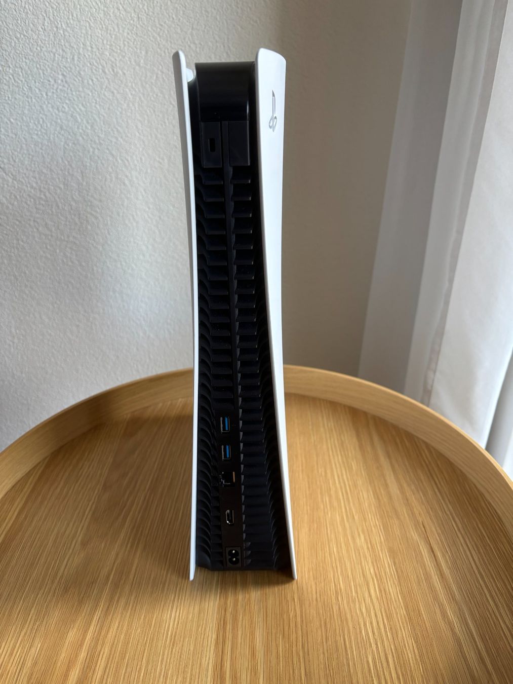 Sony Consoles: PlayStation 5 Digital Edition + 1 TB SSD + 2 Controller, OVP – D'occasion à Zürich par hat_5r2r 2