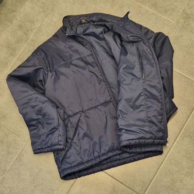 Jacken: Nike Jacke wie neu – Gebraucht aus Wädenswil von PriestEsser 2