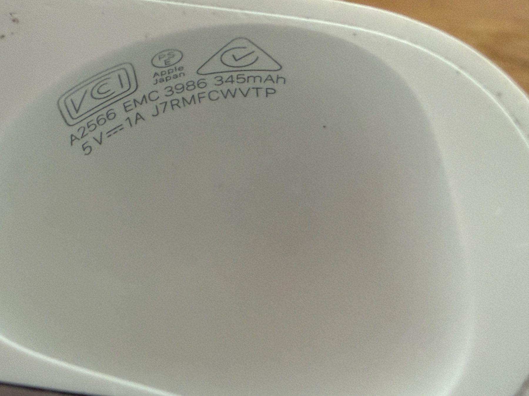 Apple Cuffie: APPLE AirPods 3 – Usato da Lausanne venduto da Nine1982 2