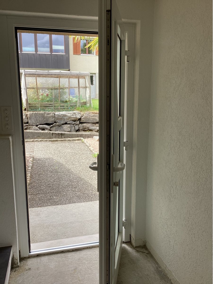 Porte: Graute Wohnungstür mit speziellem Glas – Usato da Oberthal venduto da weisseperle 3