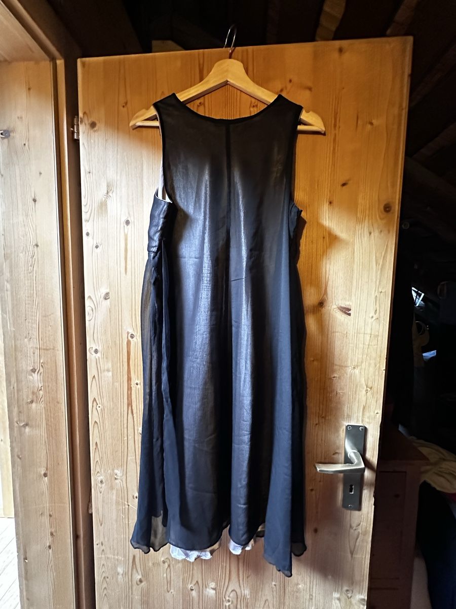 Vestiti: Kleid von Flame – Usato da Donat venduto da troja007 2