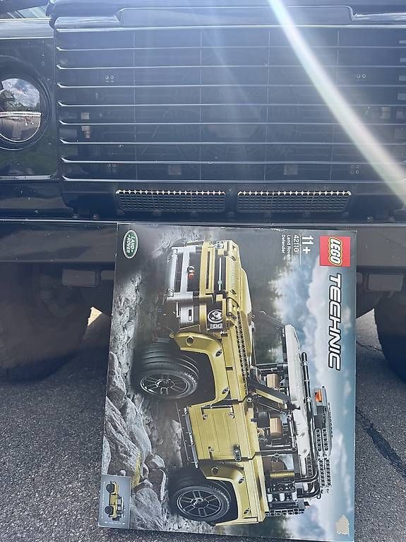 Baukästen: LEGO Landrover Defender neu! – Gebraucht aus Muri b. Bern von MVW 2