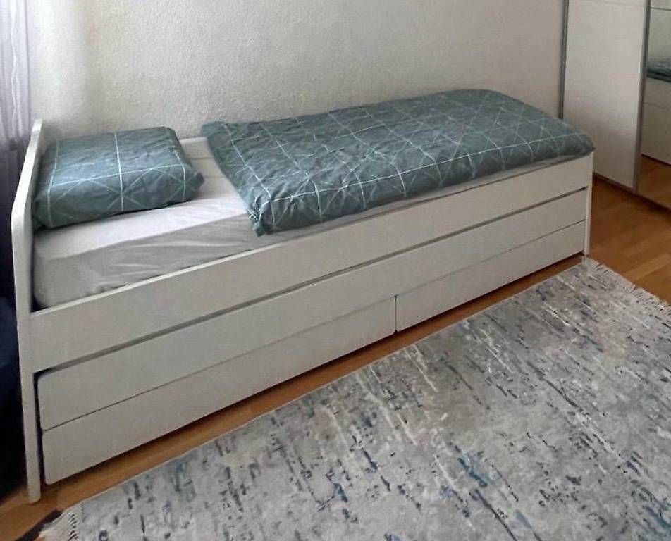 Lits: Ikea Släkt Bett – D'occasion à Uznach par dion11