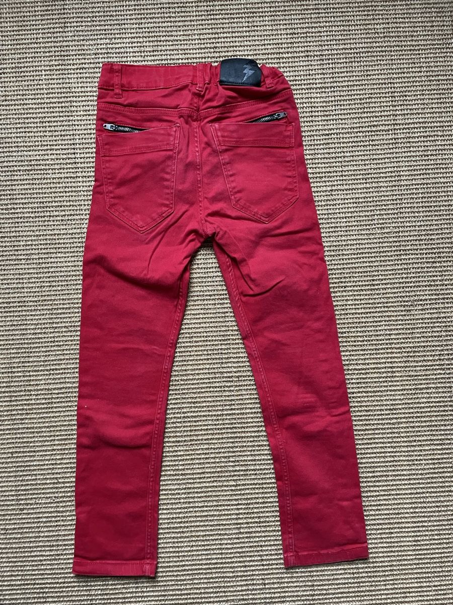 H&M Pantaloni: Rote Hose Jeans Grösse 128 – Usato da Zürich venduto da EliseSchmitz 1