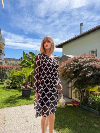 Leichtes Sommerkleid mit geometrischem Muster - Gr. L