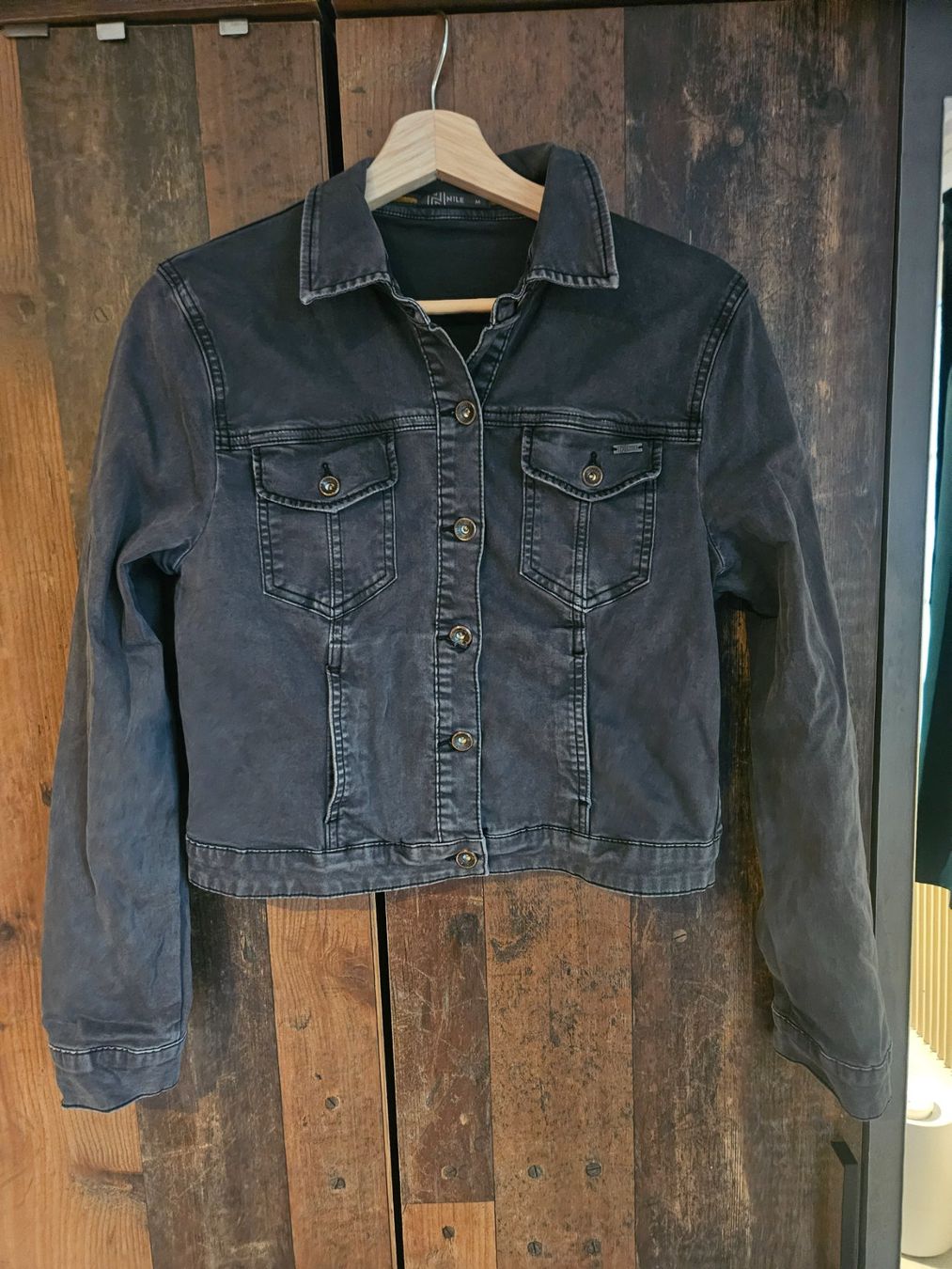 Nile Jacken: Nile Jeansjacke – Gebraucht aus Aefligen von Ninibe4