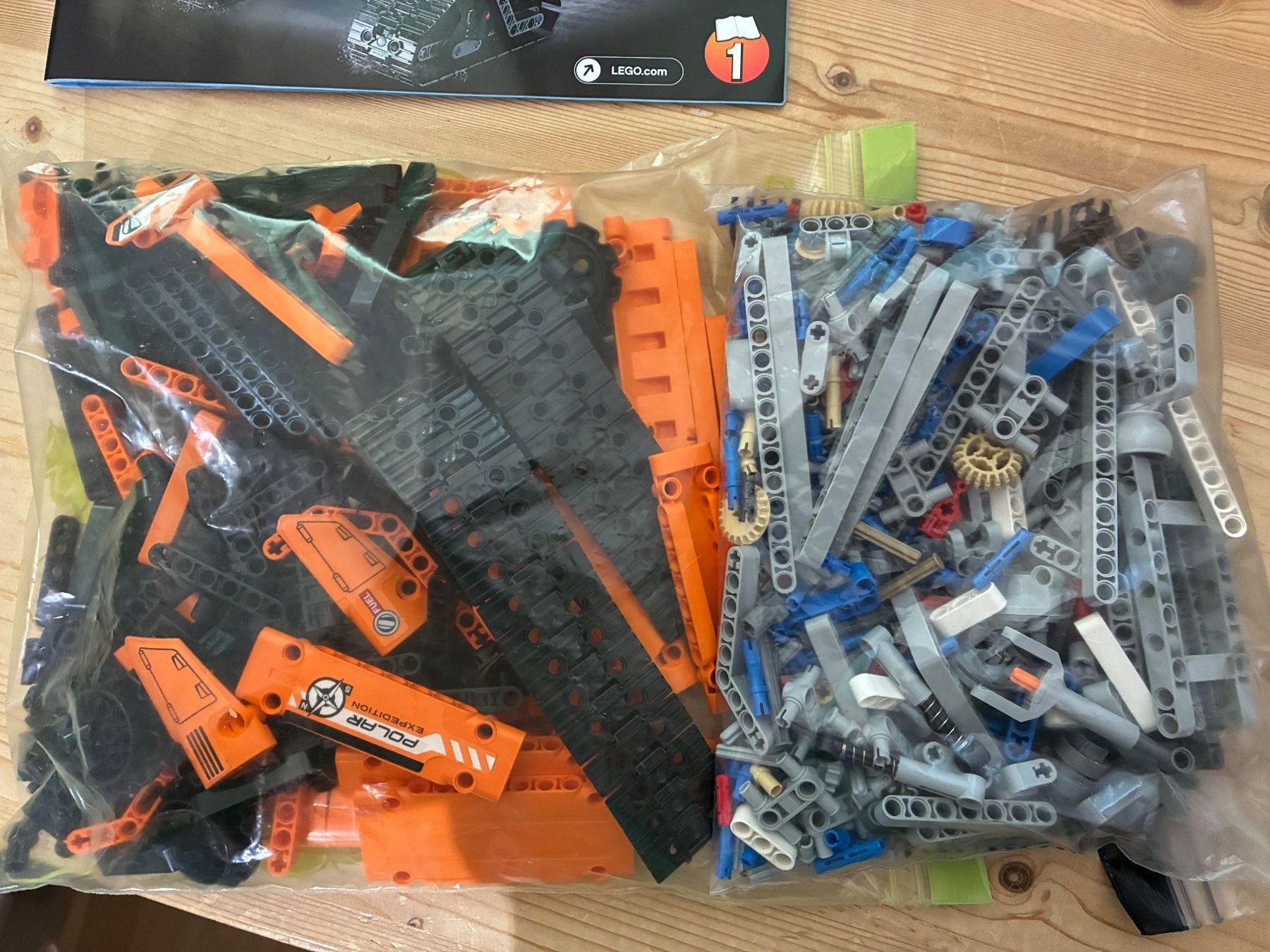 Lego Jeux de construction: LEGO Technik 42038 - Kettenfahrzeug  oder 1,2 kg T-Teile – D'occasion à Reigoldswil par Frog40 2