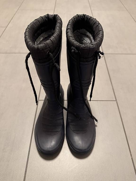 Scarpe per ragazzi: Kinder Gummistiefel mit Futter  Atrium, Grösse 36 – Usato da Kriens venduto da varminas 1